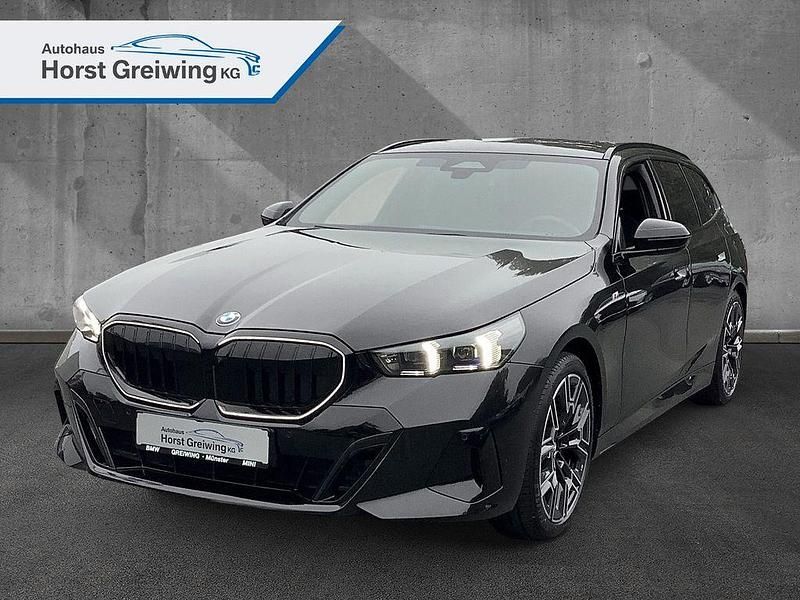 Schwarz Gebraucht 2025 BMW 520 M Sport Kombi | 59.900 € (Fairer Preis) - Bild 1/4
