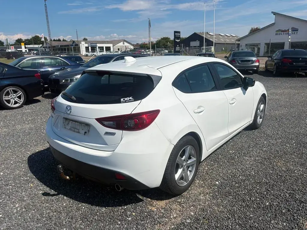 Gebraucht Mazda 3 Prime-Line 101 PS (74 kW) 2014 Weiß Limousine