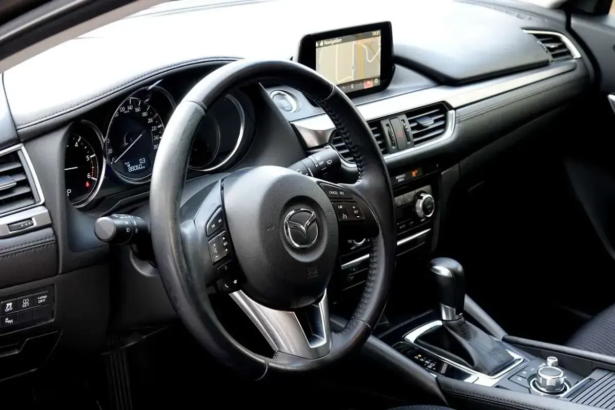 Gebraucht Mazda 6 Exclusive-Line 150 PS (110 kW) 2016 Titanium flash Kombi