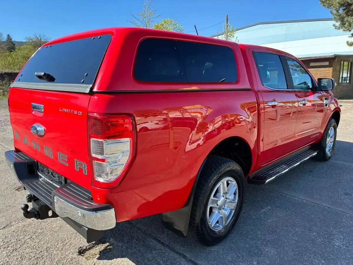 Gebraucht Ford Ranger Limited 212 PS (155 kW) 2021 Race red Pickup