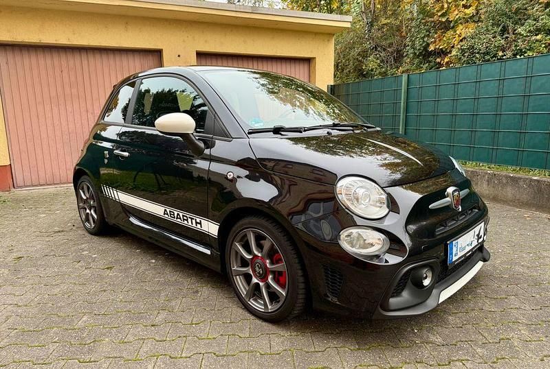 Schwarz Gebraucht 2018 Abarth 595 Turismo Kleinwagen | 16.500 € (Fairer Preis) - Bild 1/4