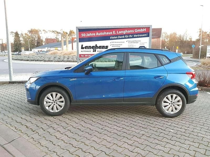 Saphirblau Neu 2025 Seat Arona FR SUV | 23.900 € (Guter Preis) - Bild 1/4
