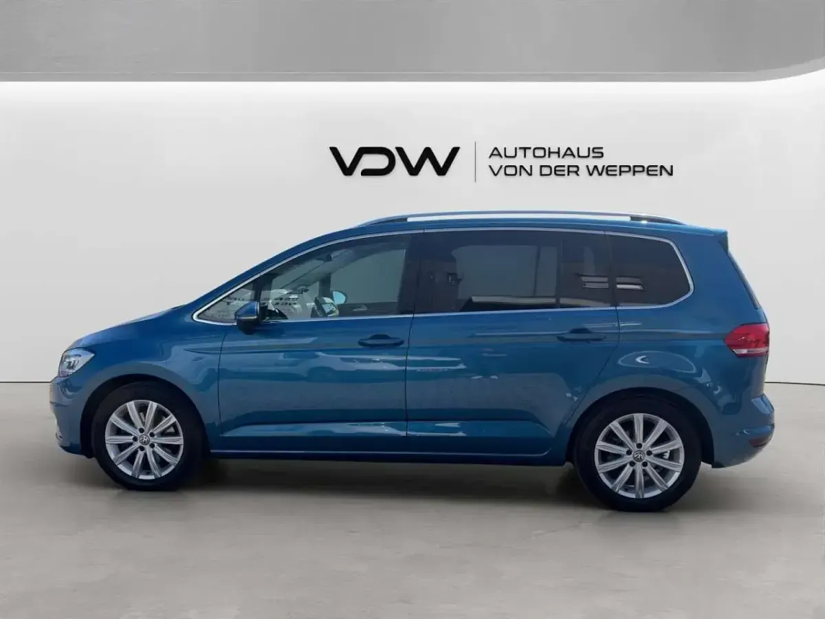 Gebraucht VW Touran Highline 150 PS (110 kW) 2016 Caribbean blue (blau) Van / Kleinbus