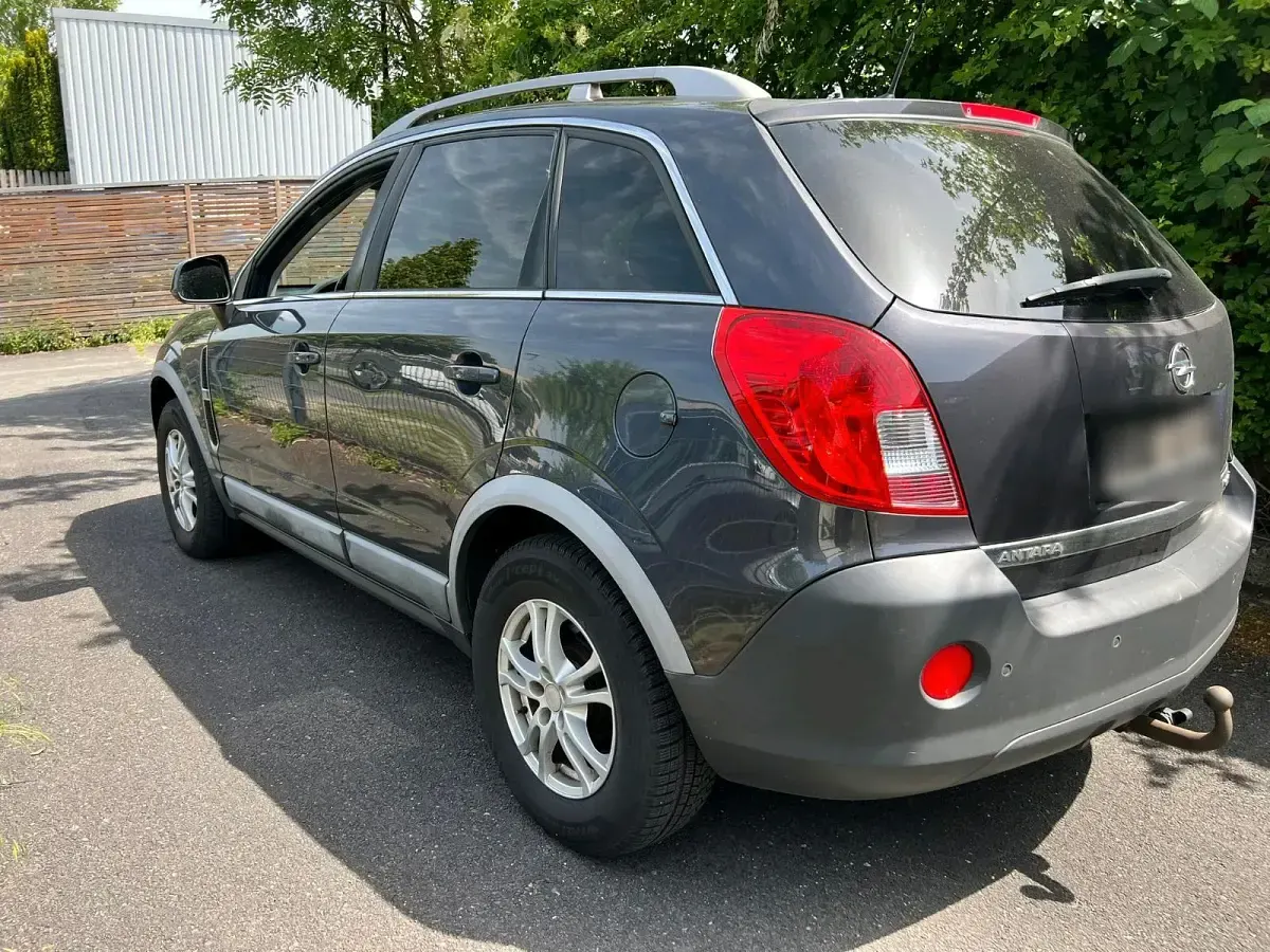 Gebraucht Opel Antara Cosmo 163 PS (119 kW) 2014 Grau SUV