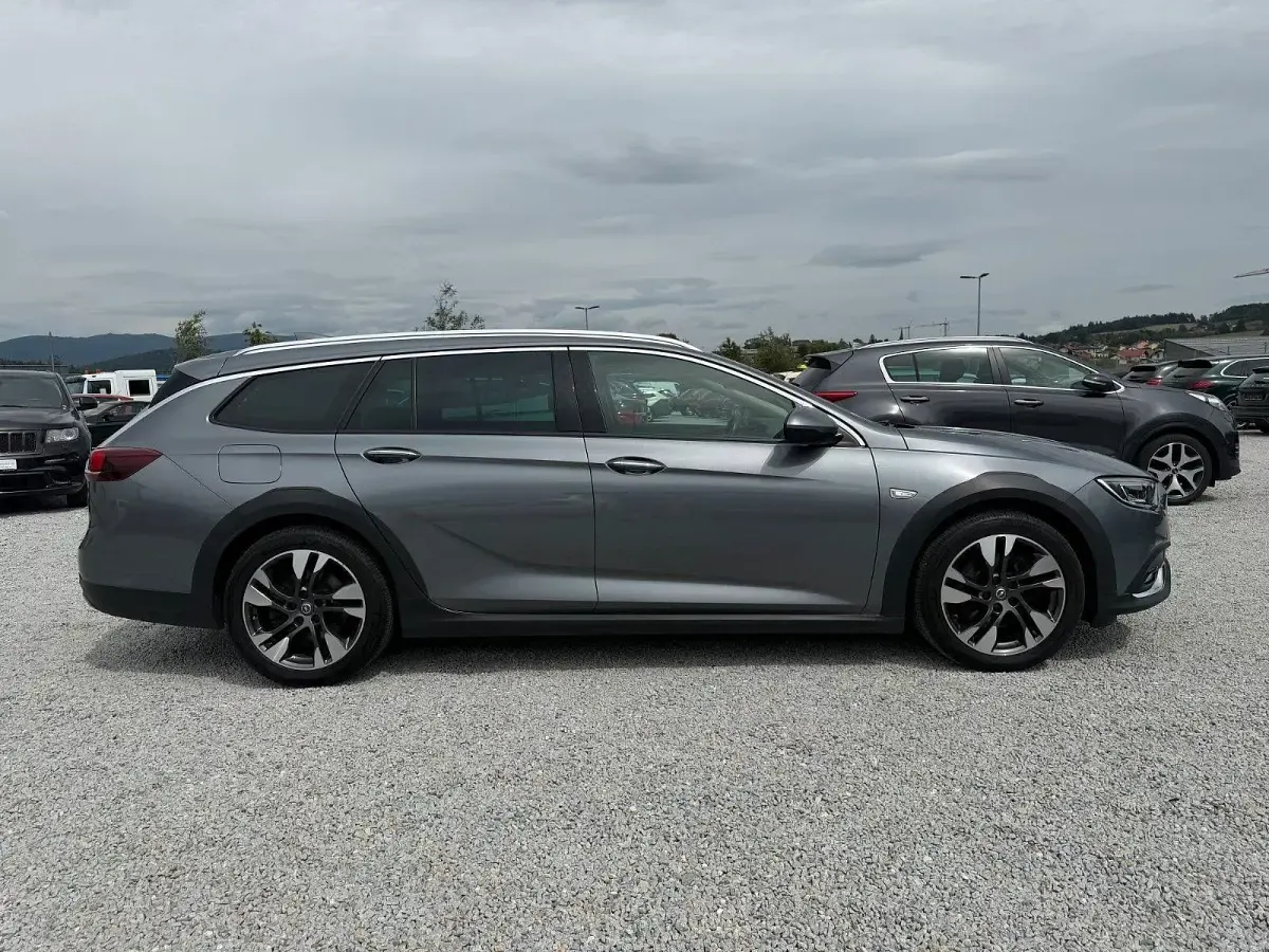 Gebraucht Opel Insignia Country Tourer 209 PS (153 kW) 2018 Grau Kombi