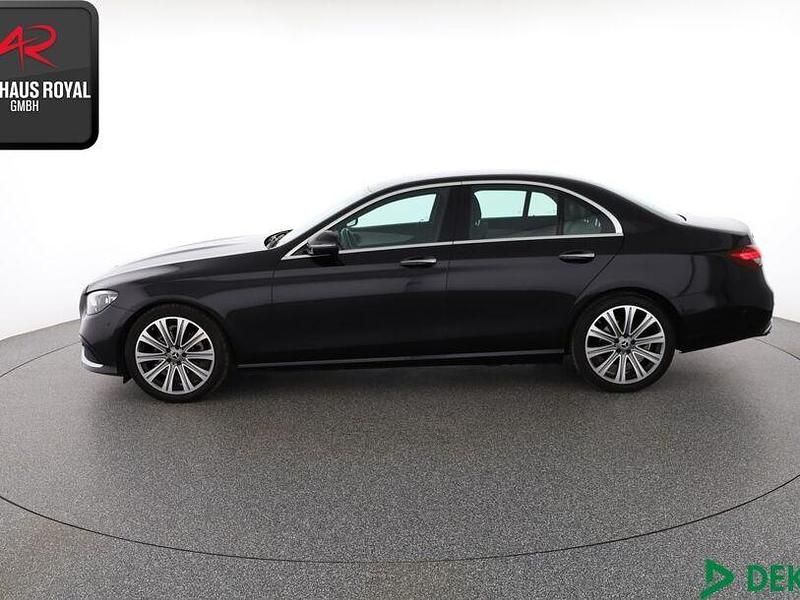 Gebraucht Mercedes E220 Avantgarde 194 PS (142 kW) 2021 Obsidianschwarz Limousine