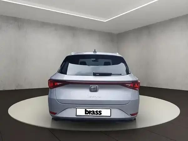 Gebraucht Seat Leon 150 PS (110 kW) 2023 Urban silber metallic Kombi
