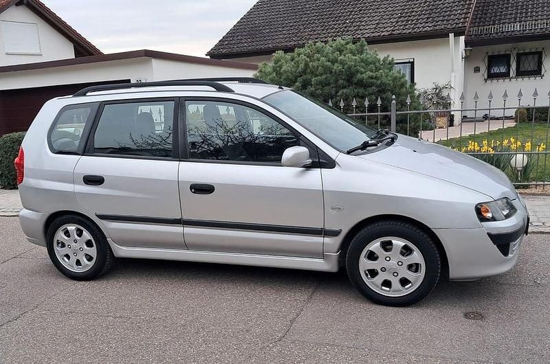 Gebraucht Mitsubishi Space Star 98 PS (72 kW) 2004 Silber Van / Kleinbus
