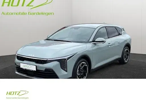 Neu Kia Ceed Spirit 150 PS (110 kW) 2026 Grün Kleinwagen