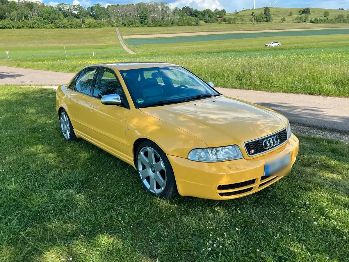 Gebraucht Audi S4 265 PS (194 kW) 1998 Gelb Limousine