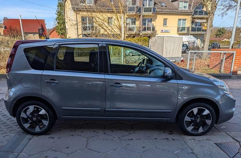 Gebraucht Nissan Note 88 PS (64 kW) 2012 Grau Kleinwagen