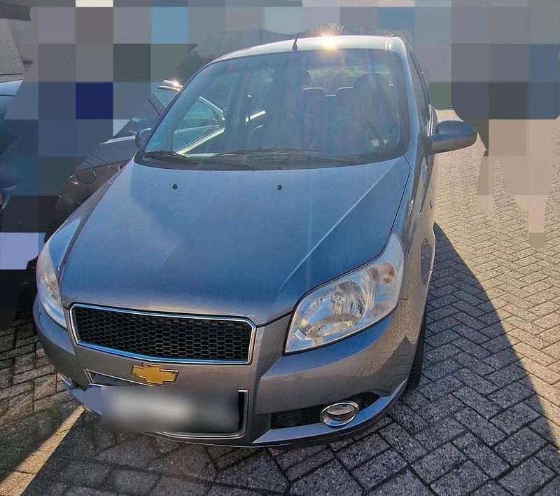 Gebraucht Chevrolet Aveo 101 PS (74 kW) 2009 Grau Kleinwagen