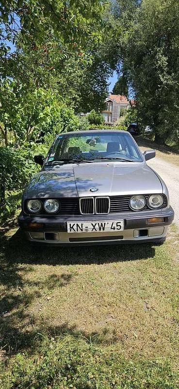 Gebraucht 1989 BMW 316 Basis Limousine | 4.200 € - Bild 1/4