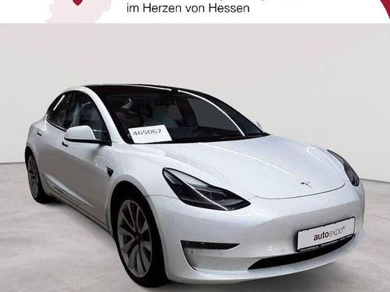 Pearl white multicoat Gebraucht 2021 Tesla Model 3 Limousine | 22.290 € (Superpreis) - Bild 1/4