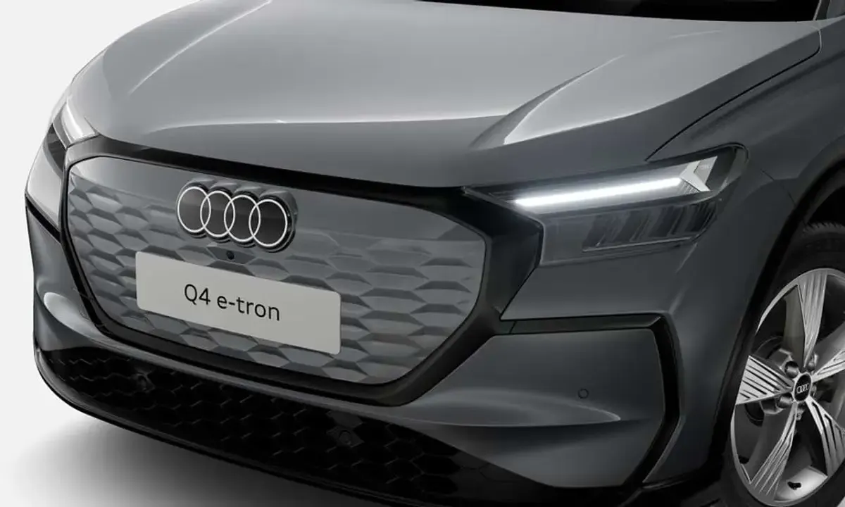 Nowe Audi Q4 e-tron Ambiente 150 kW (204 KM) 2025 Szary SUV