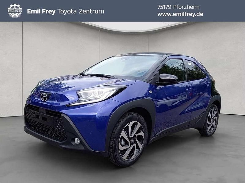 Juniper blue metallic/dach mys Neu 2025 Toyota Aygo X SUV | 19.560 € (Fairer Preis) - Bild 1/4