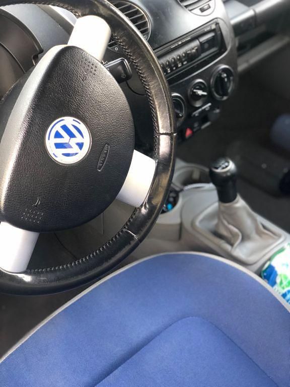 Gebraucht VW New Beetle 75 PS (55 kW) 2001 Schwarz Kleinwagen