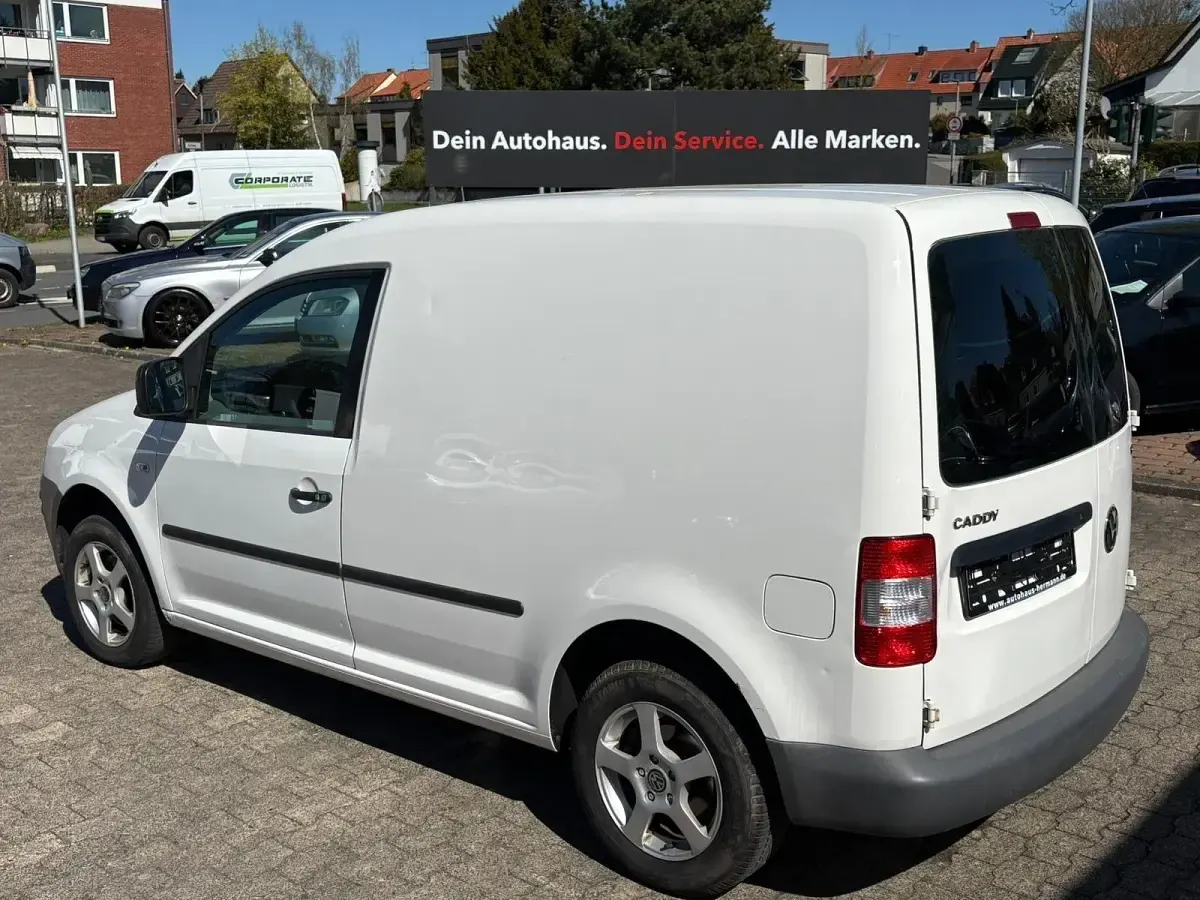 Gebraucht VW Caddy 105 PS (77 kW) 2007 Weiß Van / Kleinbus