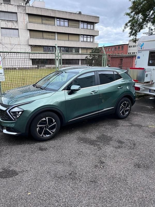 Grün Gebraucht 2022 Kia Sportage SUV | 23.750 € (Fairer Preis) - Bild 1/3
