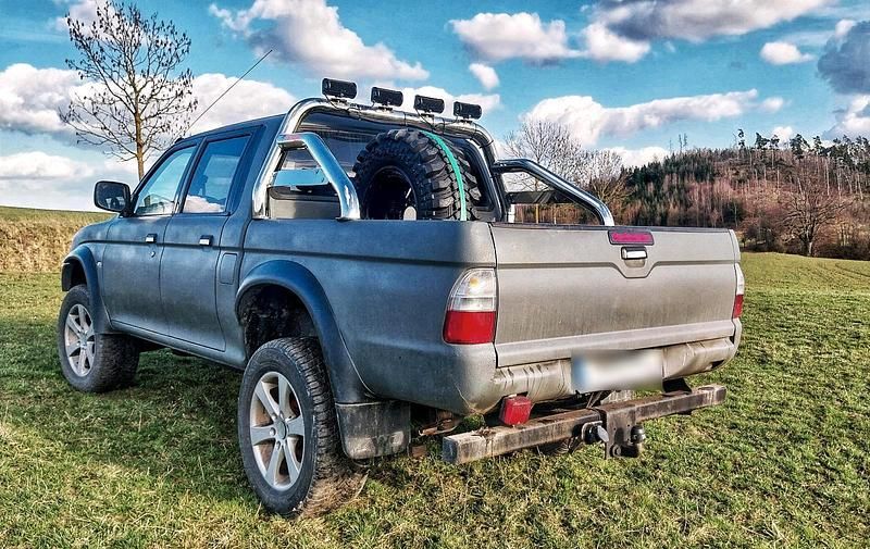 Gebraucht Mitsubishi L 130 PS (95 kW) 2005 Grau SUV