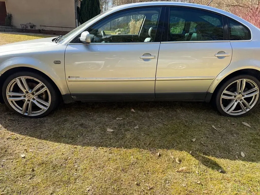 Gebraucht VW Passat Comfortline 150 PS (110 kW) 2002 Silber Limousine