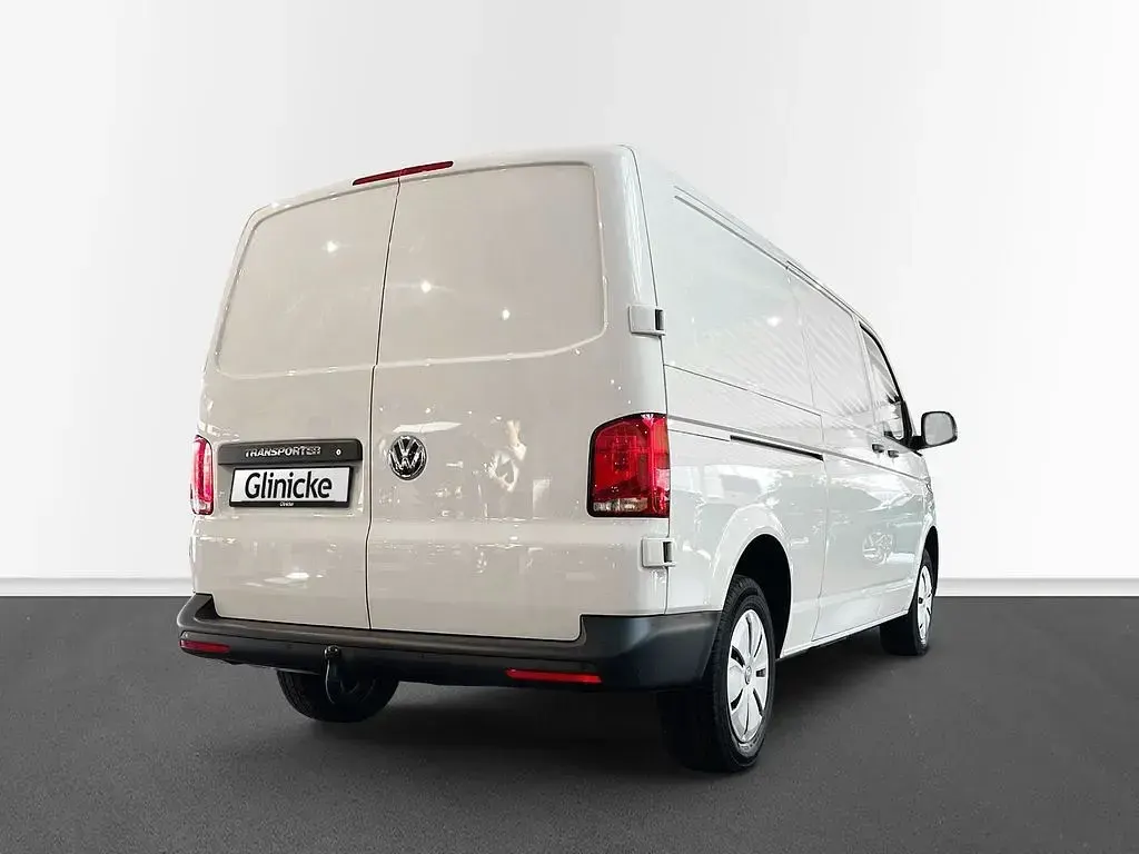 Gebraucht VW Transporter 150 PS (110 kW) 2024 Weiß Van