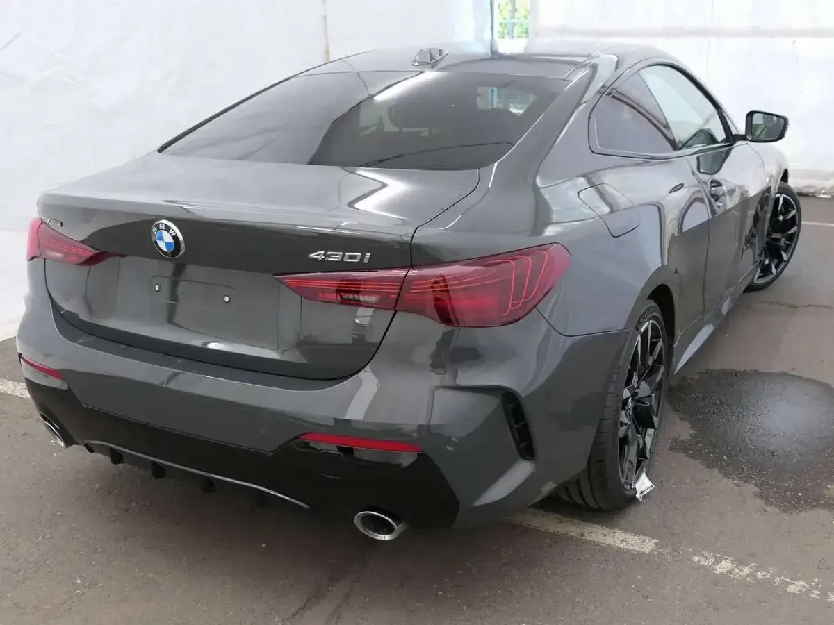 Gebraucht BMW 430 M Sport 245 PS (180 kW) 2026 Bmw individual dravitgrau Coupé