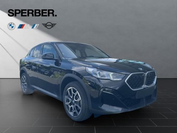 Neu BMW X2 Efficient Dynamics 163 PS (119 kW) 2025 Schwarz (schwarz uni) SUV