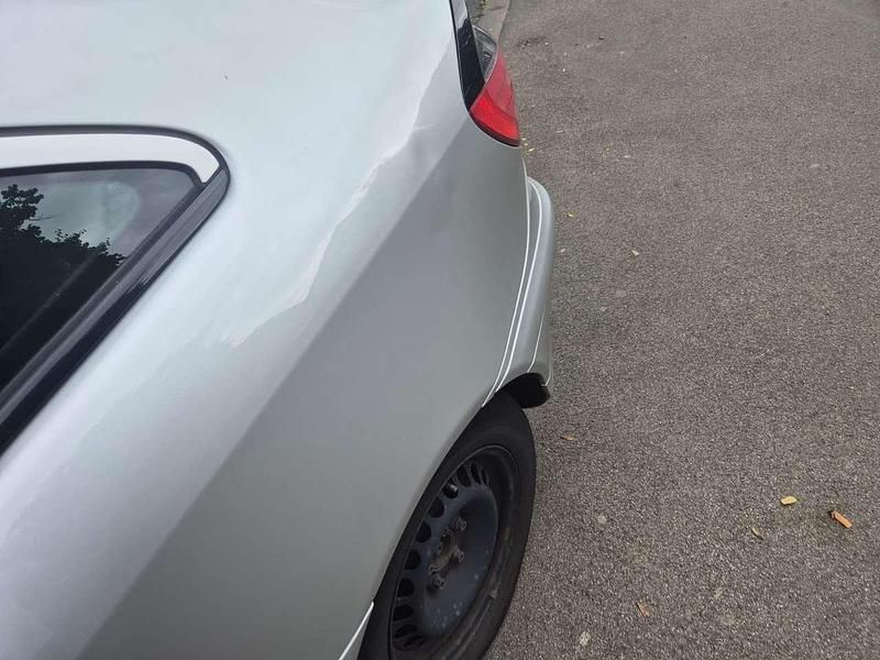 Gebraucht 2003 Mercedes C180 Coupé | 1.350 € (Guter Preis) - Bild 1/4