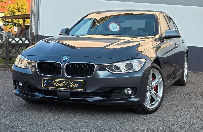 Grau Gebraucht 2013 BMW 330 Sport Line Limousine | 12.990 € (Fairer Preis) - Bild 1/4