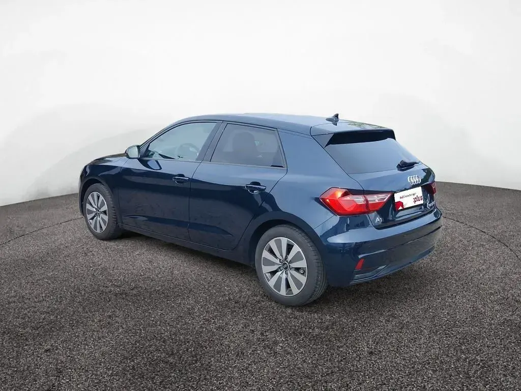 Gebraucht Audi A1 Sportback Advanced 110 PS (80 kW) 2021 Firmamentblau metallic Kleinwagen