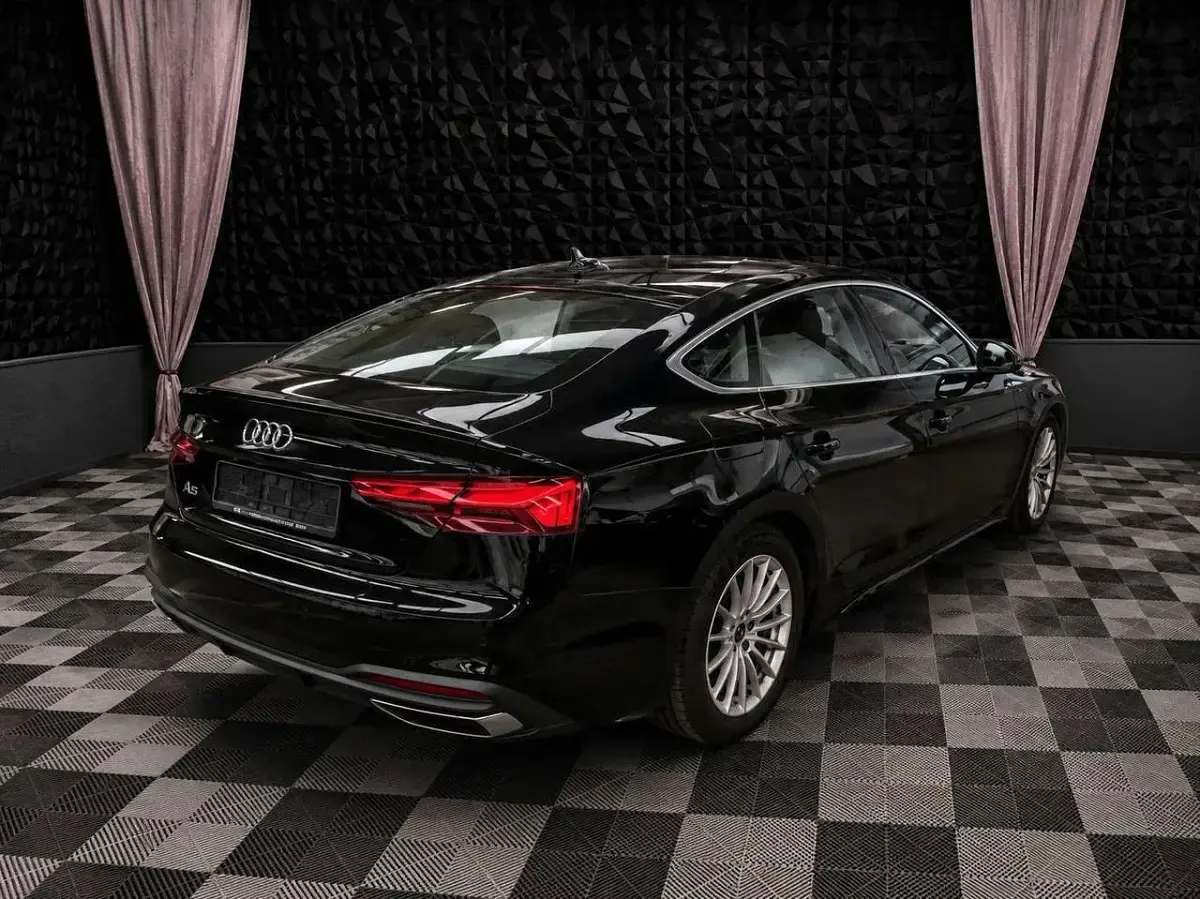 Gebraucht Audi A5 Basis 150 PS (110 kW) 2021 Schwarz Coupé