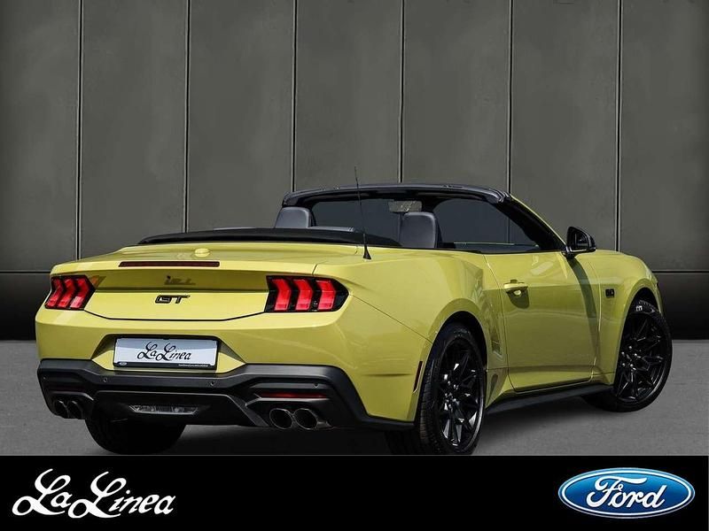 Neu Ford Mustang GT Convertible 446 PS (328 kW) 2025 Intense/key lime yellow pc Cabrio