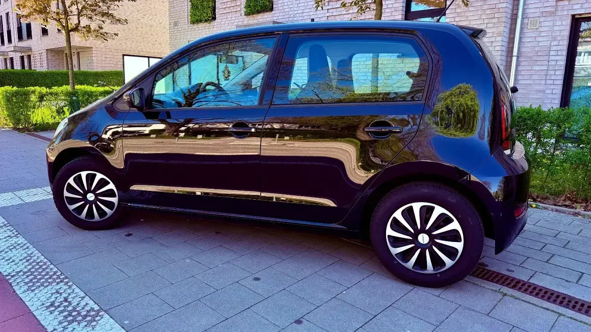 Usado VW up! 65 HP (47 kW) 2019 Preto Citadino