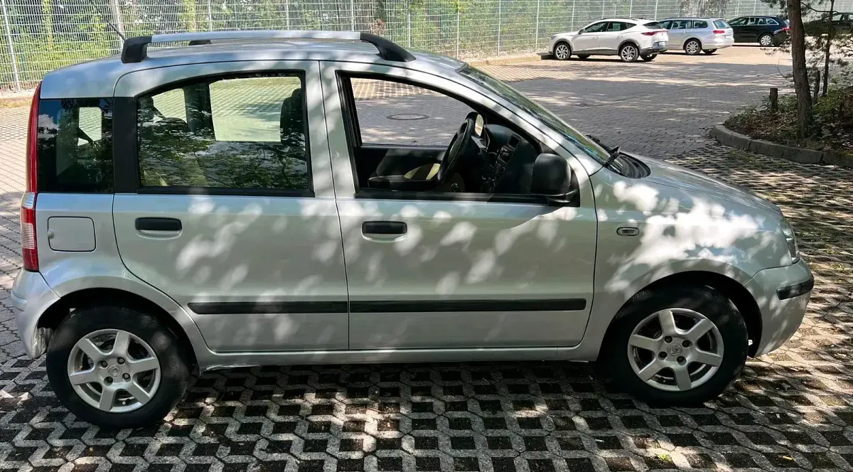 Gebraucht Fiat Panda 60 PS (44 kW) 2009 Silber Kleinwagen