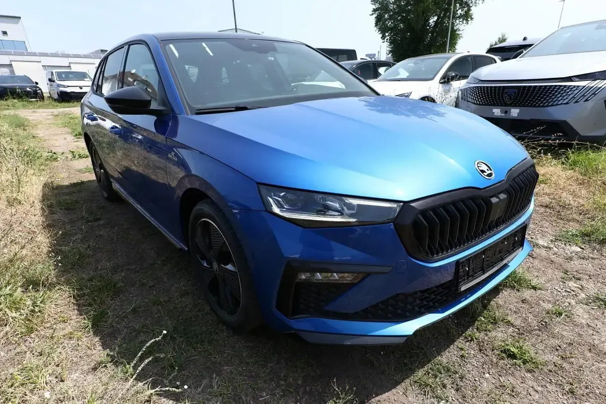Neu Skoda Scala Monte Carlo 150 PS (110 kW) 2026 Race blau metallic race blau metallic Kleinwagen