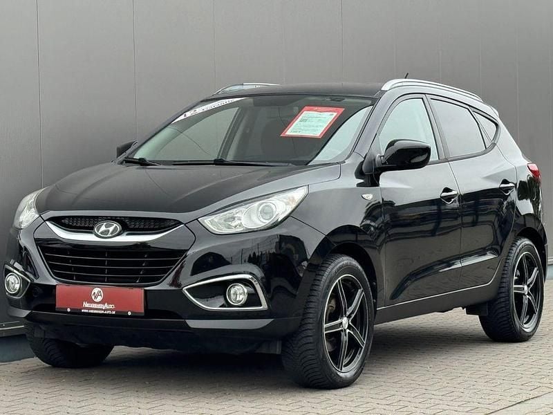 Schwarz Gebraucht 2013 Hyundai ix35 Edition SUV | 8.490 € (Fairer Preis) - Bild 1/4
