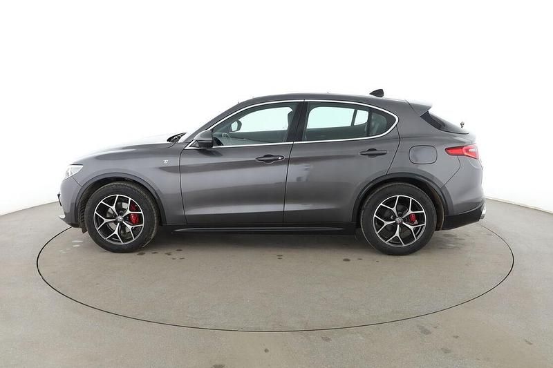 Gebraucht Alfa Romeo Stelvio Ti 209 PS (153 kW) 2021 Grau SUV