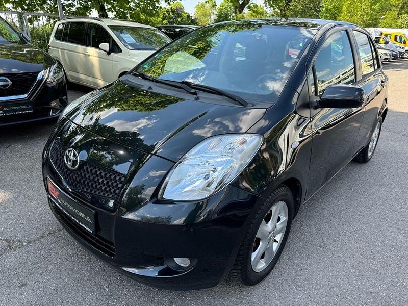 Schwarz Gebraucht 2007 Toyota Yaris Executive Limousine | 3.990 € (Fairer Preis) - Bild 1/4