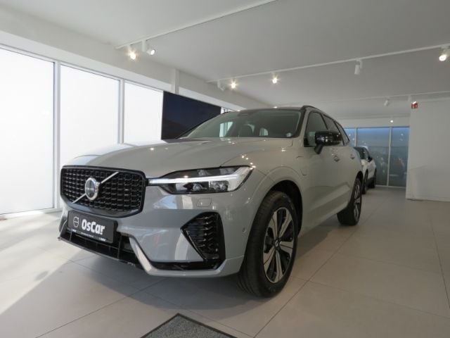 Gebraucht Volvo XC60 Business Edition 455 PS (334 kW) 2025 Grau SUV