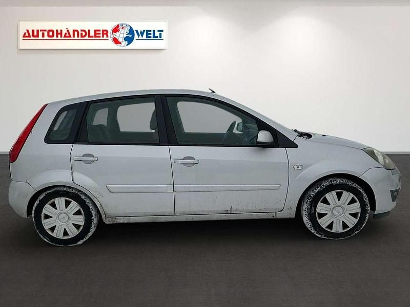 Gebraucht Ford Fiesta Fun X 75 PS (55 kW) 2007 Silber Kleinwagen