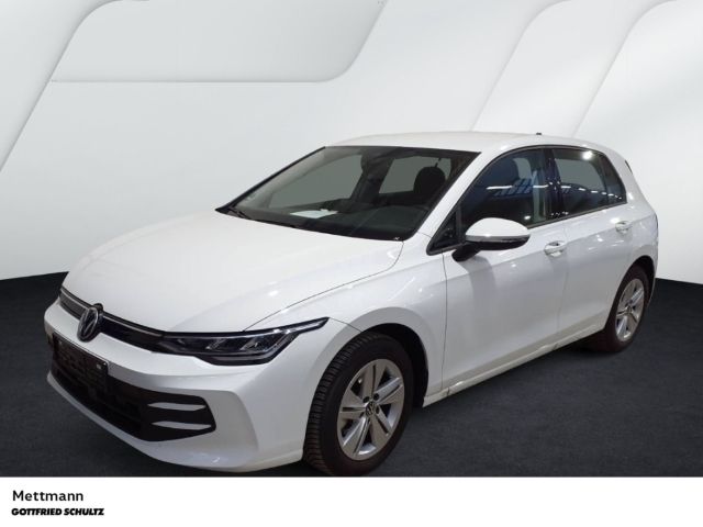 Weiß (pure white) Gebraucht 2024 VW Golf VIII Life Limousine | 22.950 € (Guter Preis) - Bild 1/4