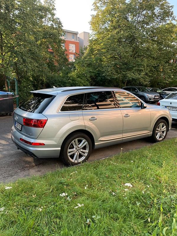 Silber Gebraucht 2017 Audi Q7 SUV | 26.990 € (Superpreis) - Bild 1/4