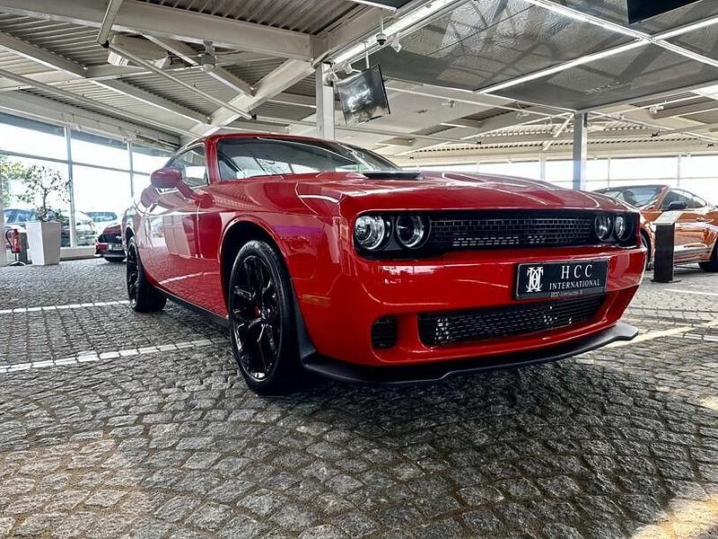 Gebraucht Dodge Challenger SXT 309 PS (227 kW) 2023 Rot Coupé