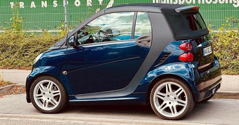 Blau Gebraucht 2009 Smart ForTwo Cabrio Brabus Xclusive Cabrio | 8.300 € (Guter Preis) - Bild 1/4