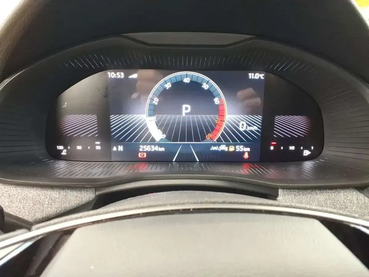 Gebraucht Skoda Scala Tour 116 PS (85 kW) 2025 Schwarz Kleinwagen
