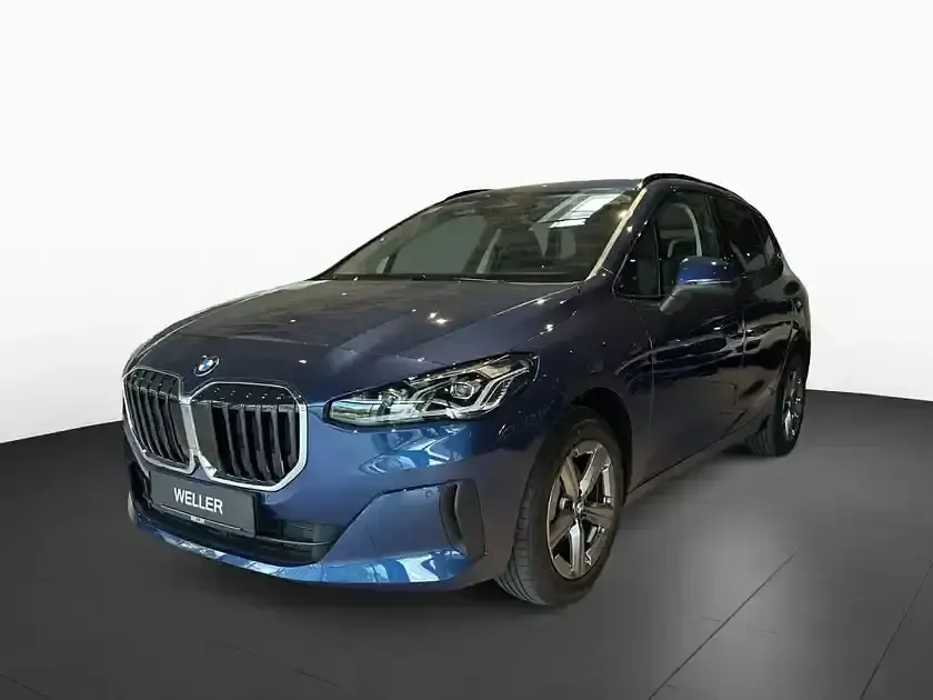 Gebraucht BMW 220 Comfort Edition 163 PS (119 kW) 2025 Phytonicblau (blau) Van / Kleinbus