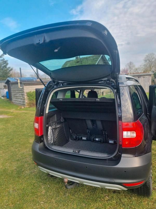 Gebraucht Skoda Yeti 120 PS (88 kW) 2013 Schwarz SUV