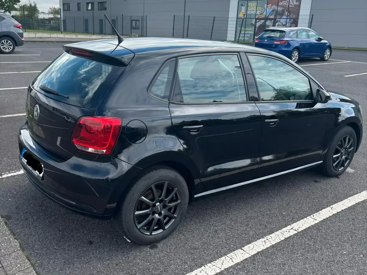 Gebraucht VW Polo 69 PS (50 kW) 2011 Schwarz Kleinwagen