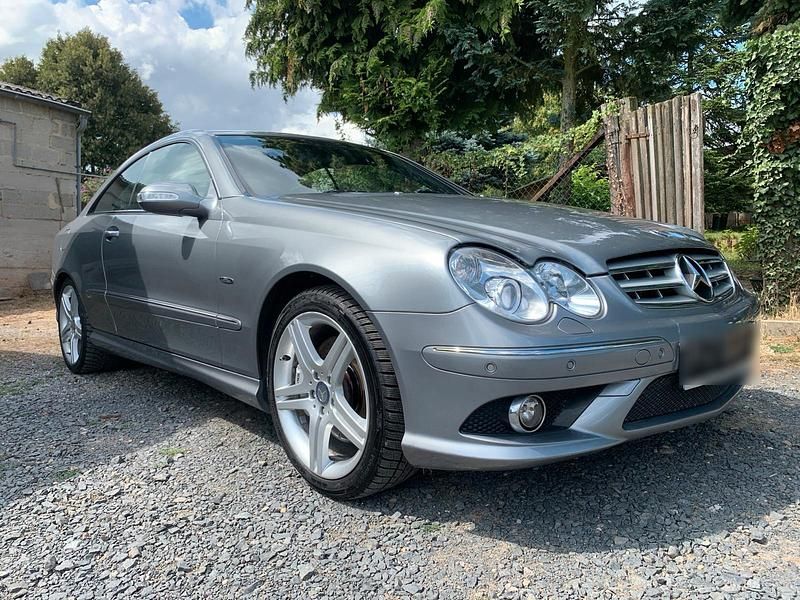 Gebraucht Mercedes CLK220 AMG 150 PS (110 kW) 2009 Silber Coupé